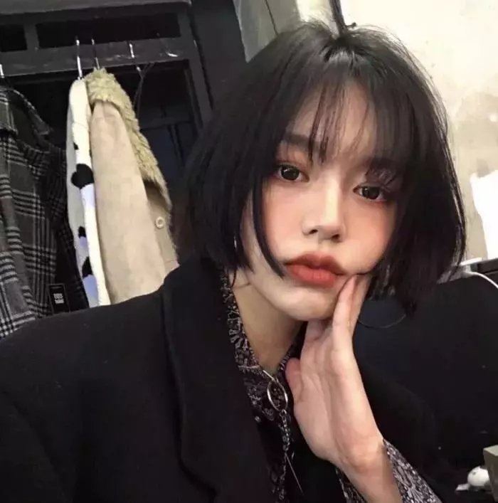 她的伪装